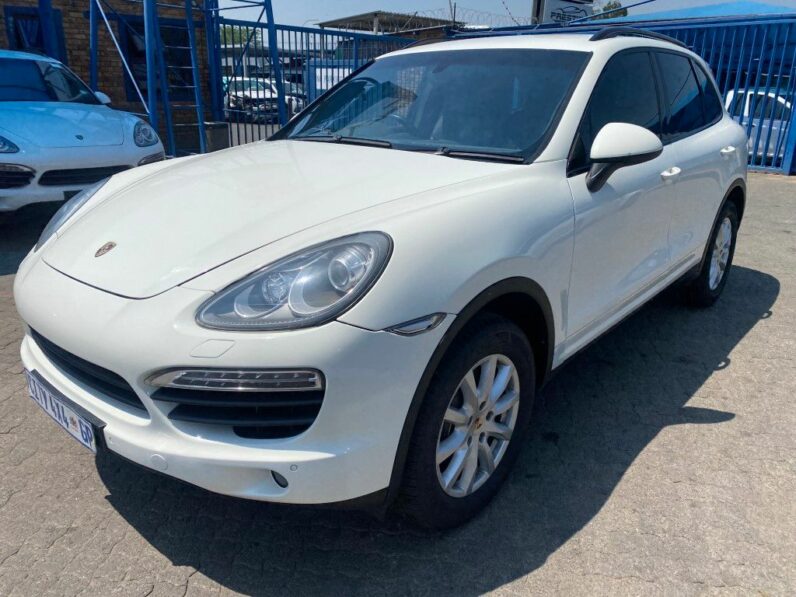 
								2011 PORSCHE CAYENNE DIESEL TIP full									