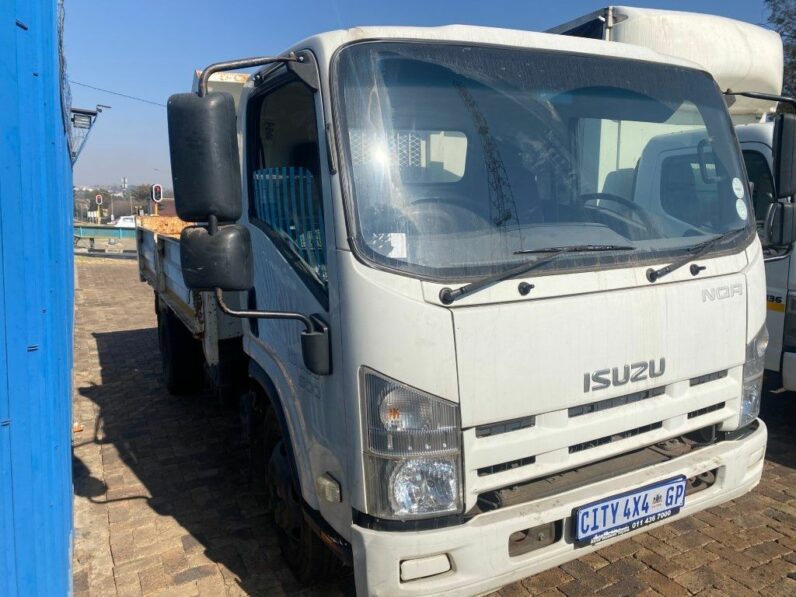 
								2016 ISUZU full									