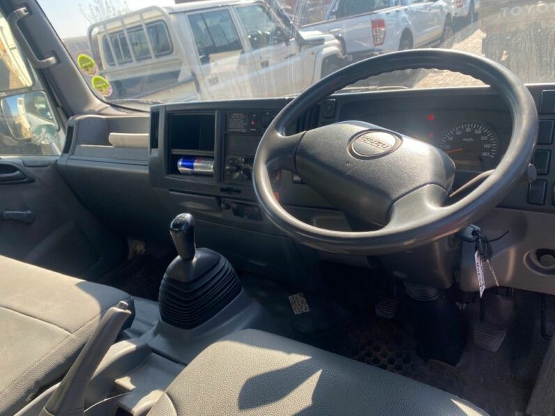 
								2016 ISUZU full									
