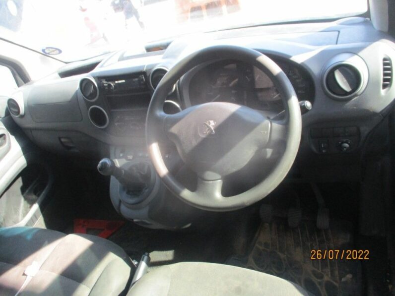 
								2017 PEUGEOT PARTNER 1.6 HDi full									