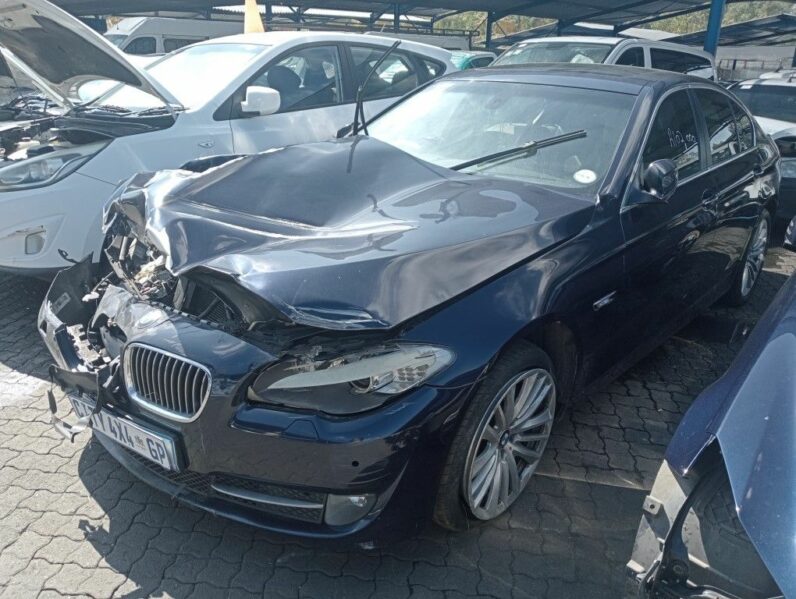 
								2010 BMW 528i A/T full									