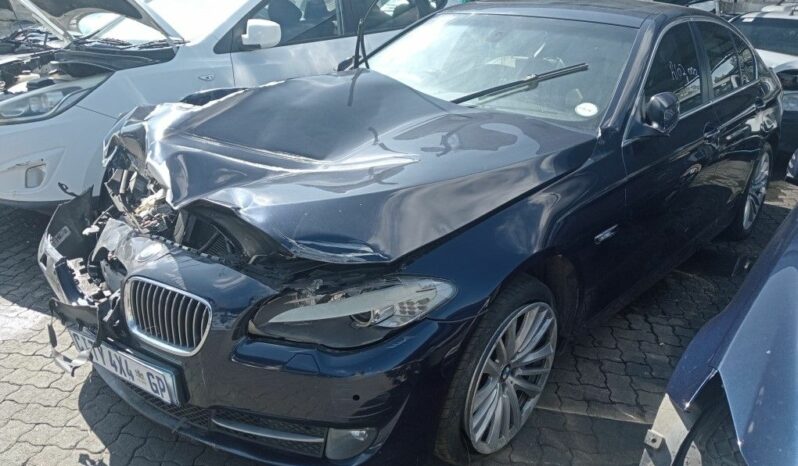 
								2010 BMW 528i A/T full									