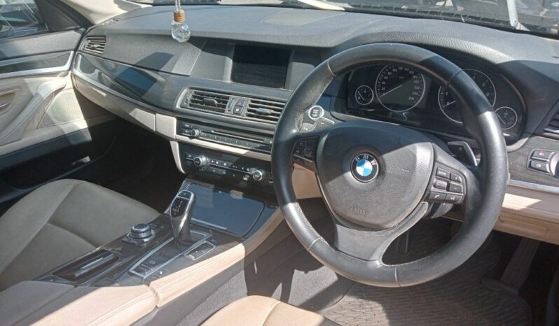 
								2010 BMW 528i A/T full									
