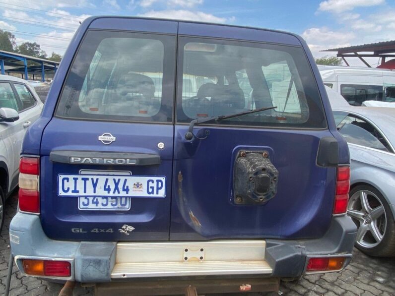 
								1998 NISSAN PATROL 4.5GL full									