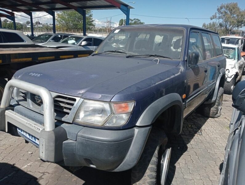 
								1998 NISSAN PATROL 4.5GL full									