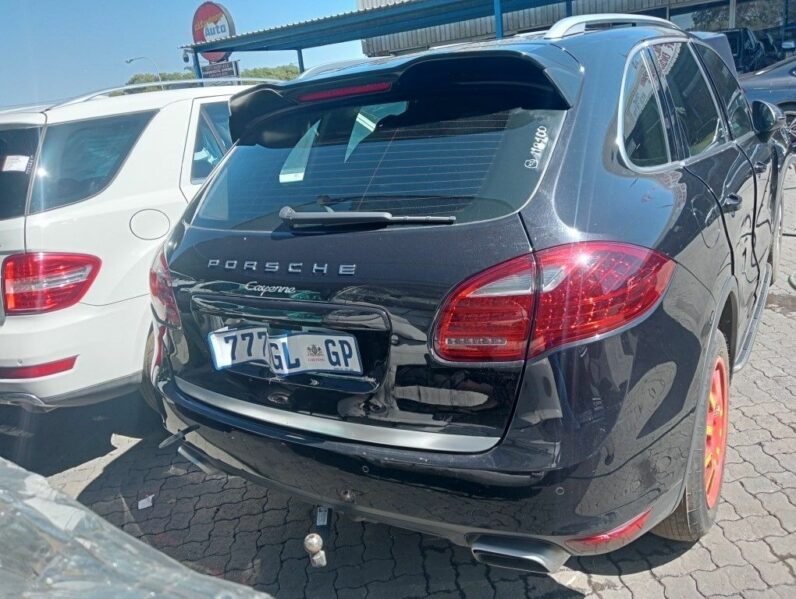 
								2012 PORSCHE CAYENNE full									