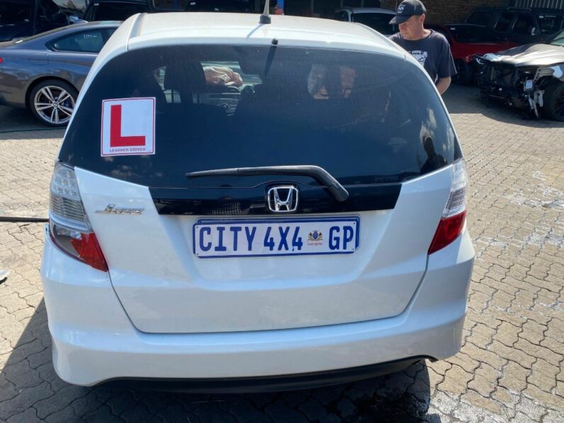
								2010 HONDA JAZZ 1.5 L SPO A/T full									