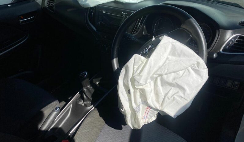 
								2022 TOYOTA STARLETT 1.4 Xi full									
