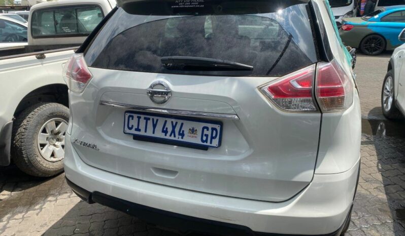 
								2015 NISSAN X TRAIL 2.5 SE 4X4 full									