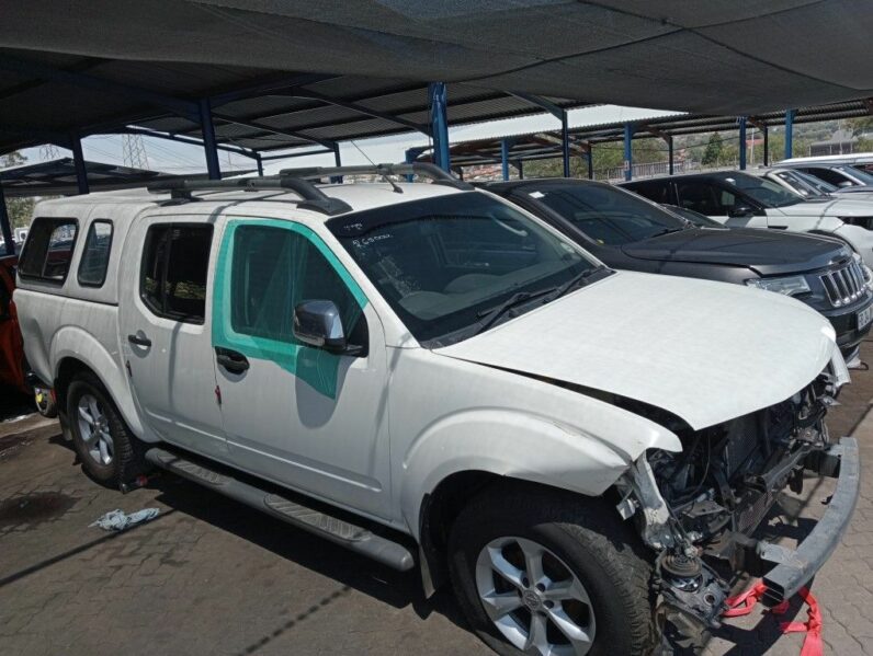 
								2012 NISSAN NAVARA 4.0 LE full									