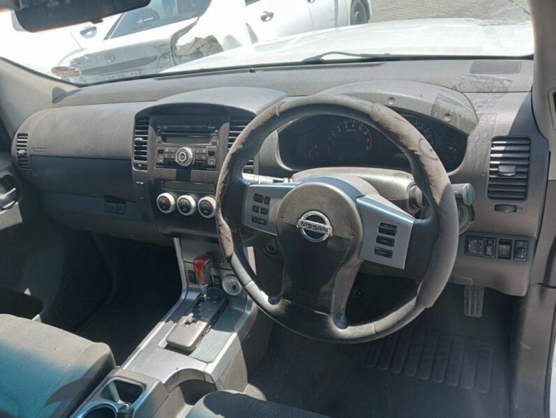 
								2012 NISSAN NAVARA 4.0 LE full									