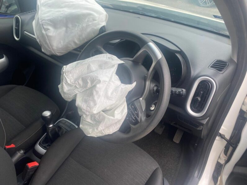 
								2021 KIA PICANTO 1.0 STREET full									