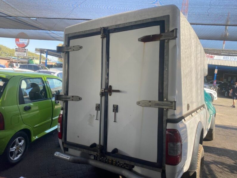 
								2012 ISUZU KB300 D TEQ LE full									