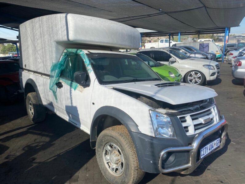 
								2012 ISUZU KB300 D TEQ LE full									