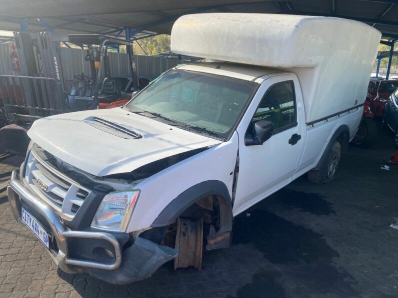 
								2012 ISUZU KB300 D TEQ LE full									