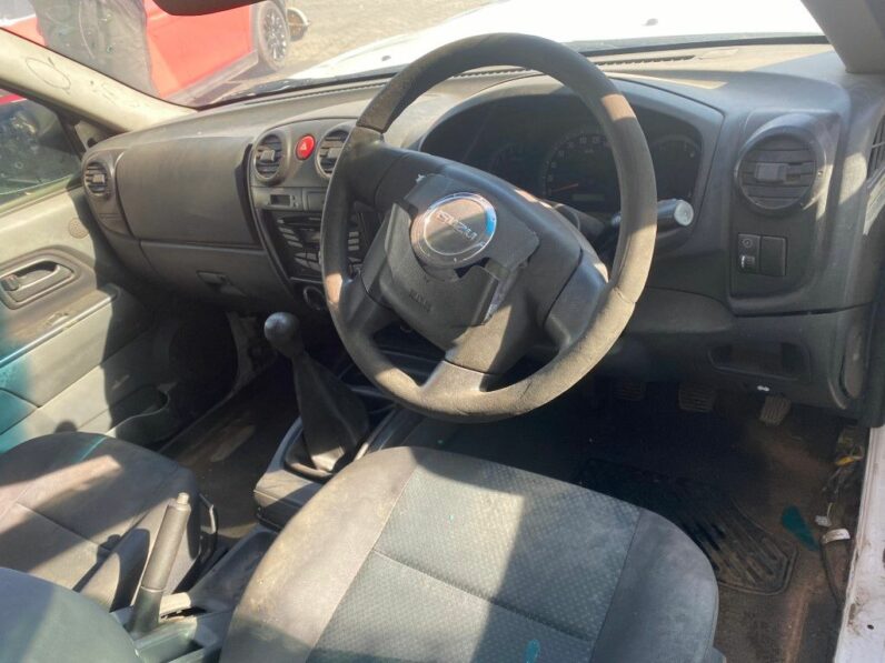 
								2012 ISUZU KB300 D TEQ LE full									