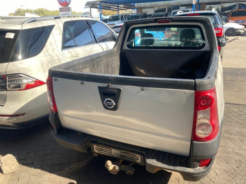 
								2012 NISSAN NP200 full									