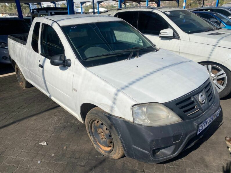 
								2012 NISSAN NP200 full									