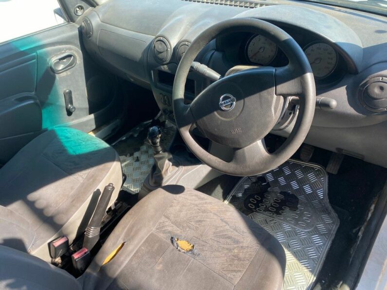 
								2012 NISSAN NP200 full									