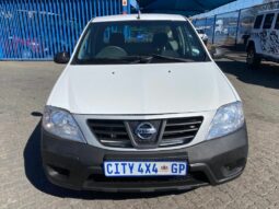 2015 NISSAN NP200
