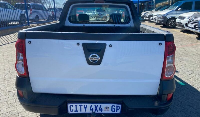 
								2015 NISSAN NP200 full									