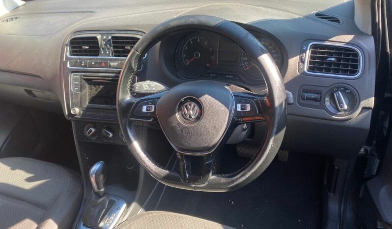 
								2017 VW POLO 1.6 full									