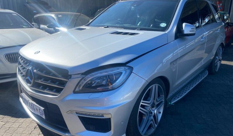 
								2013 MERCEDES BENZ ML63 AMG full									