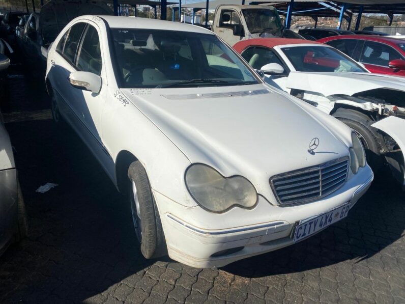 
								2002 MERCEDES BENZ C200 full									
