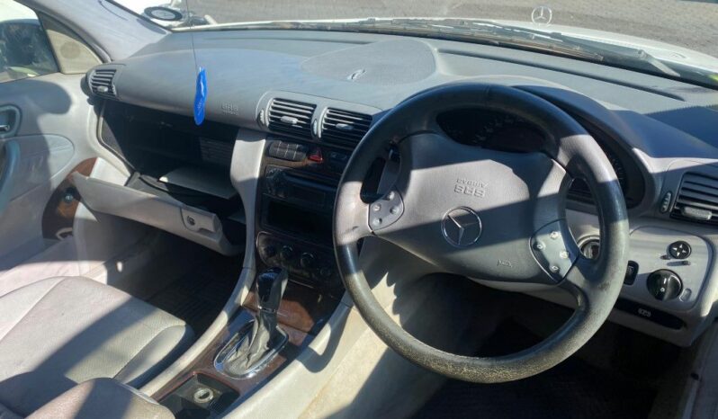 
								2002 MERCEDES BENZ C200 full									