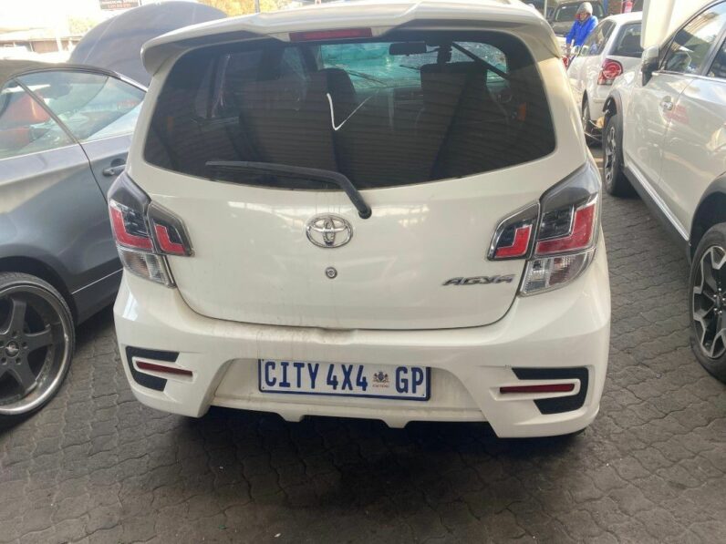 
								2022 TOYOTA AGYA 1.0 A/T full									