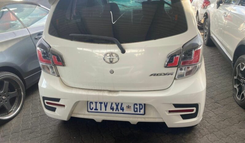 
								2022 TOYOTA AGYA 1.0 A/T full									
