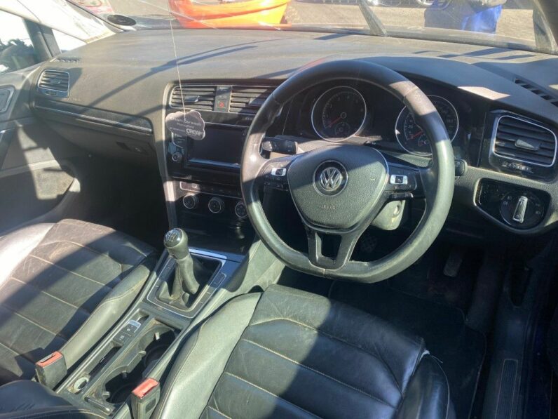 
								2014 VW GOLF VII 1.4 TSI HIGHLIN full									
