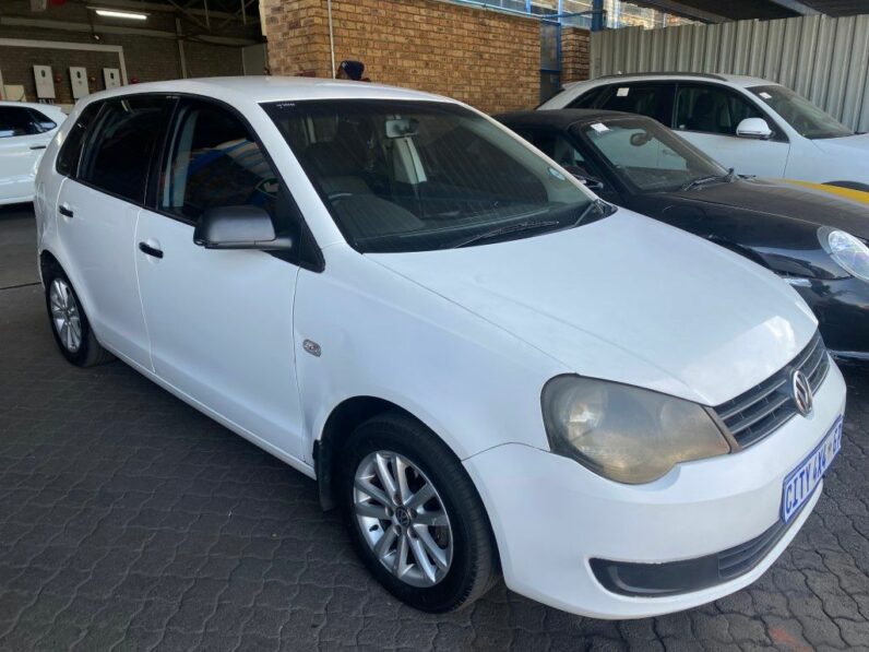 
								2012 VW POLO full									