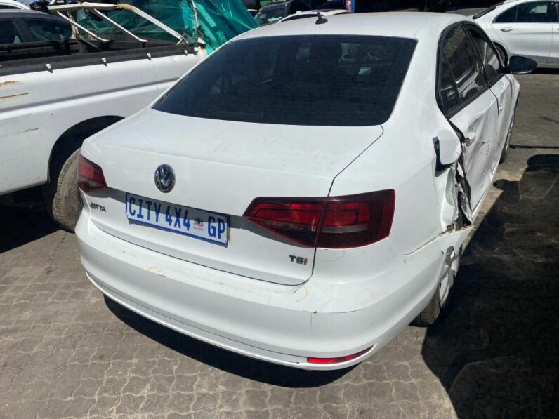 
								2018 VW JETTA 1.4 TSI COMFORTLIN full									