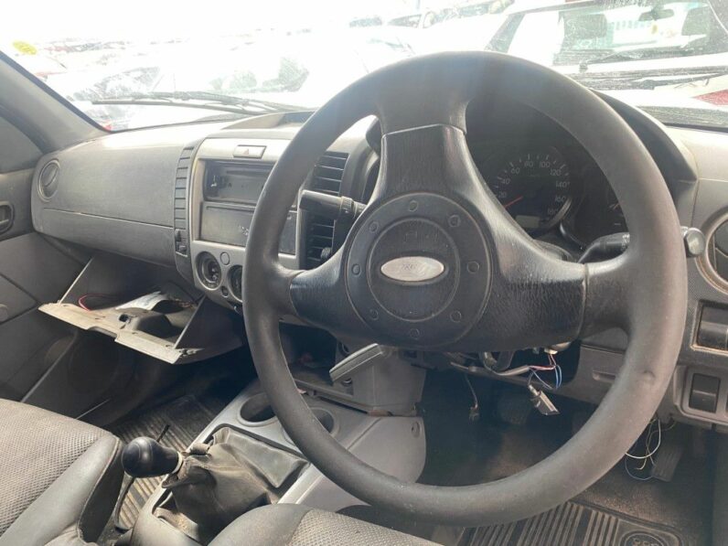 
								2011 FORD RANGER 2.5 TD full									