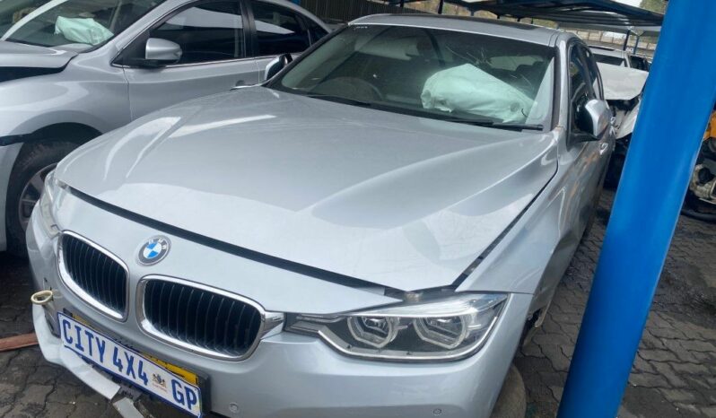 
								2019 BMW 318i full									