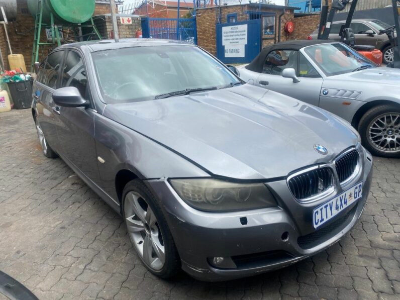 
								2009 BMW 323i full									