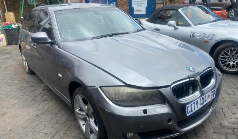 
								2009 BMW 323i full									