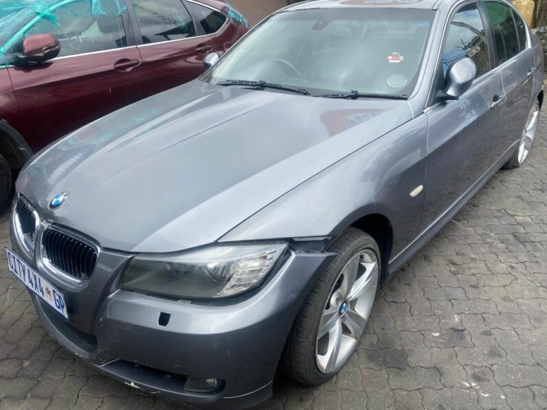 
								2009 BMW 323i full									