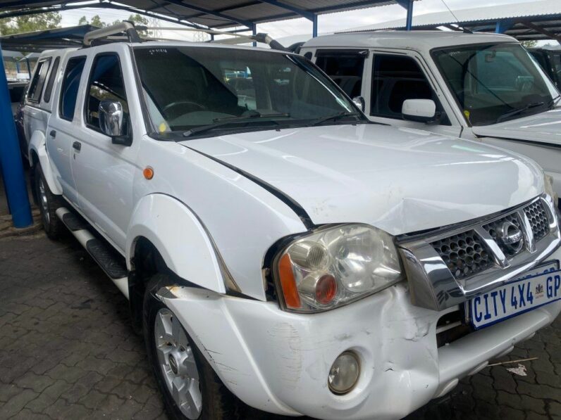
								2014 NISSAN NP300 full									