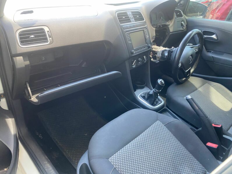 
								2018 VW POLO VIVO 1.6 full									