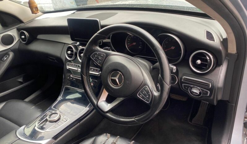 
								2016 MERCEDES BENZ C180 full									
