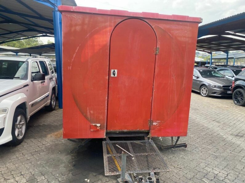 
								2002 FIBREGLASS SHOP MOBICAN full									