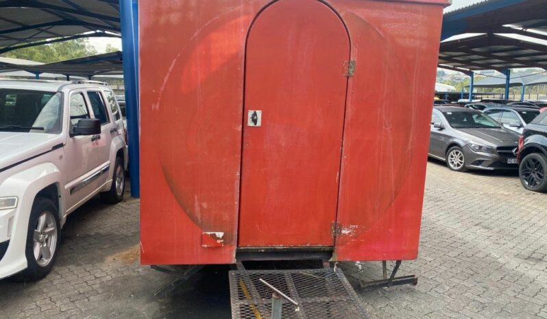 
								2002 FIBREGLASS SHOP MOBICAN full									