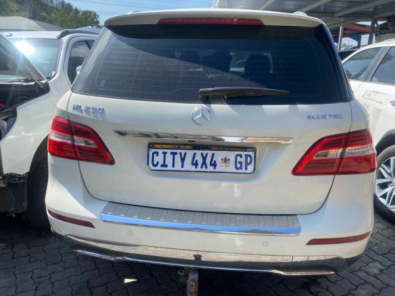 
								2012 MERCEDES BENZ ML250 full									