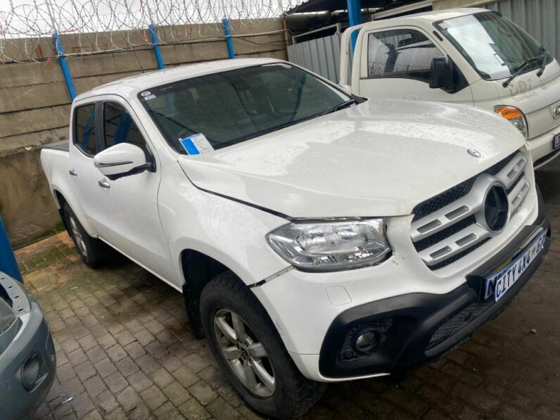 
								2019 MERCEDES BENZ X250 full									