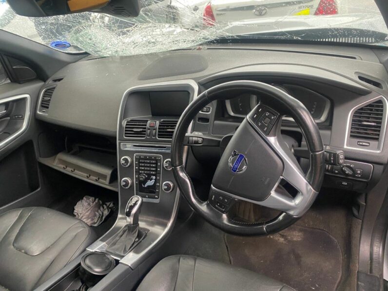
								2014 VOLVO XC60 D4 full									