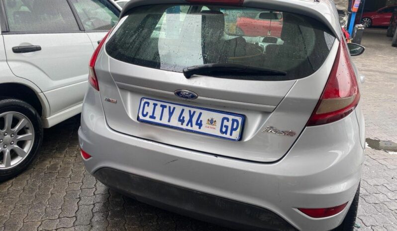 
								2011 FORD FIESTA full									