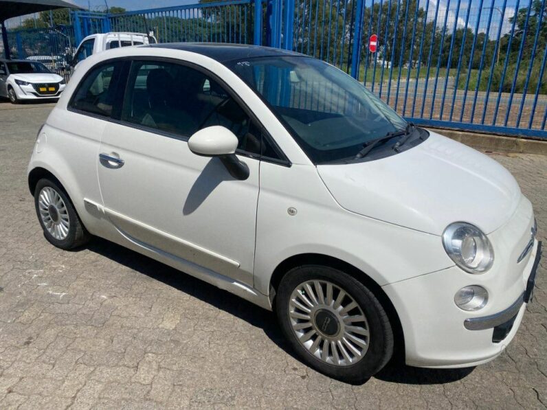 
								2014 FIAT 500 full									