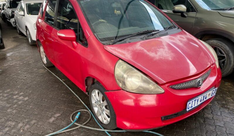 
								2005 HONDA JAZZ full									